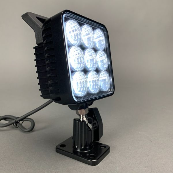 ECCO  EW2450 Series worklight